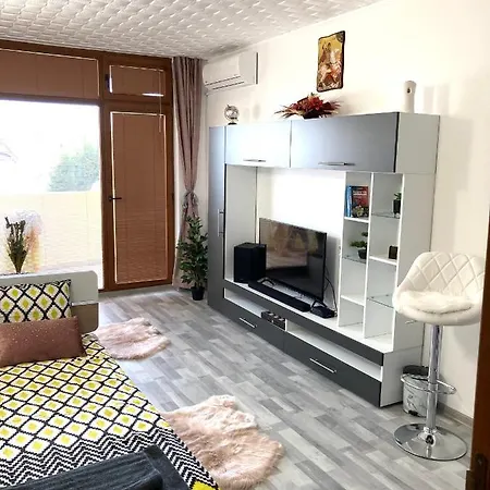 блу самър 1 & 2 & 3 Apartment